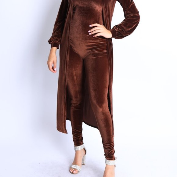 Beautiful  strapless jumpsuit with matching Cardigan Jacket.  - Picture 4 of 5